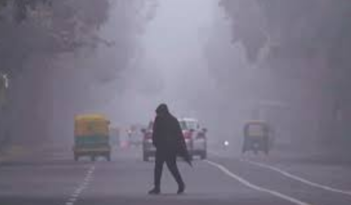यूपी में घने कोहरे का अलर्ट, हिमाचल-कश्मीर में बर्फबारी के आसार